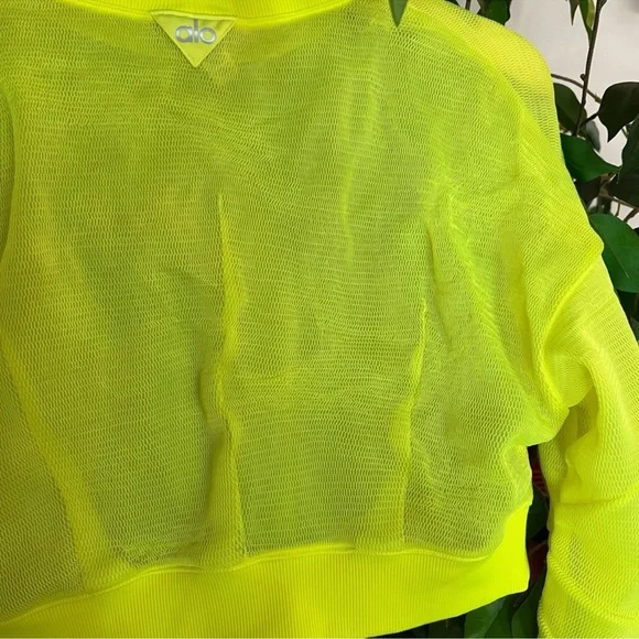 ALO Yoga Row Neon Yellow Long Sleeve Cropped Top - Picture 7 of 10